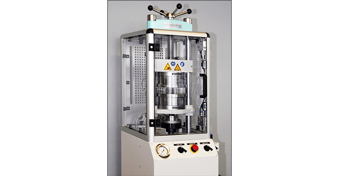 PNEUMATISCHE LABORPRESSEN